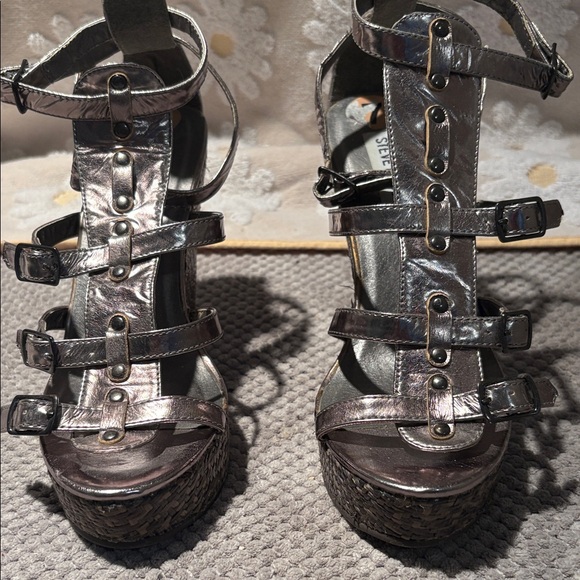 Steve Madden Shoes - Steve Madden Metallic Platform wedge  Gladiator Sandals